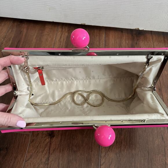 KATE SPADE New York Geometric Canvas Bubble Gum Pink Kiss Lock Clutch Purse Bag - Picture 10 of 16